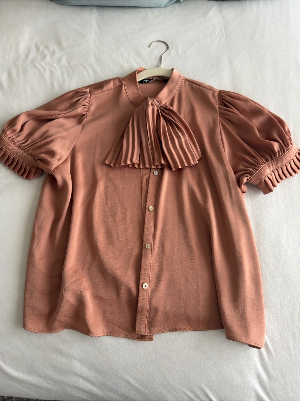 Zara Bow Tie-Neck Blouse in Pink Size Medium Like New